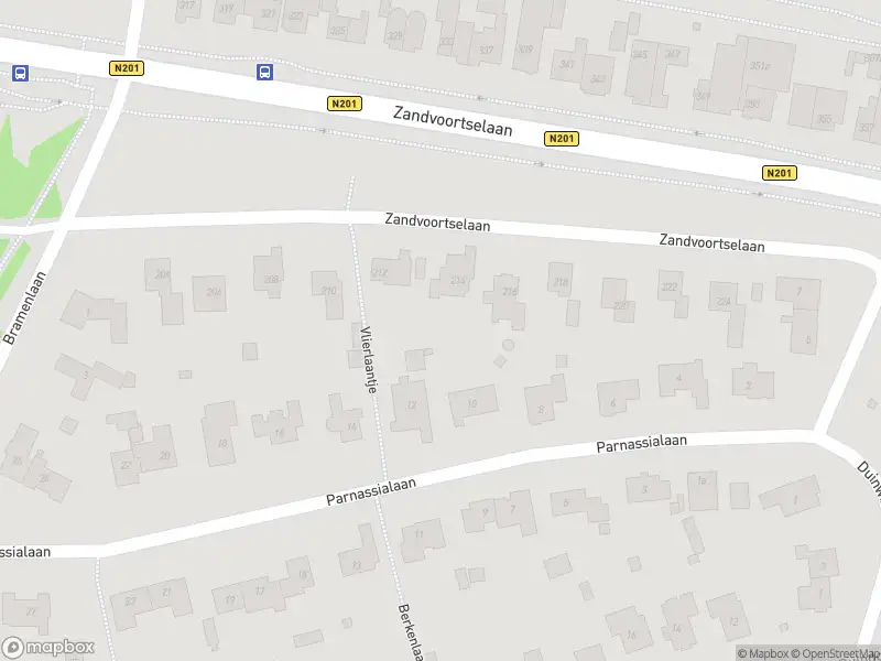 Ambulance met grote spoed naar de Zandvoortselaan in Bentveld