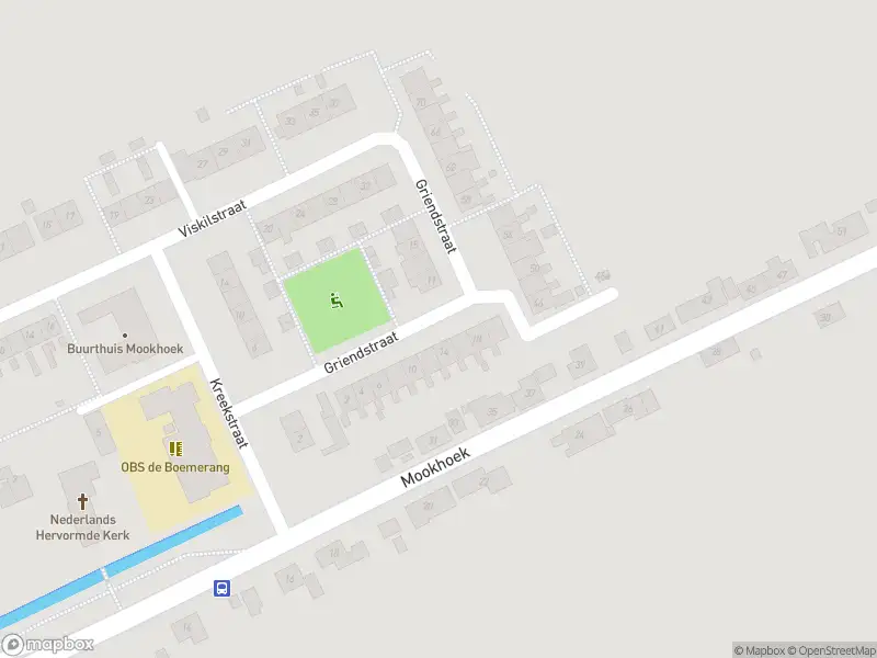 Ambulance met grote spoed naar de Griendstraat in Mookhoek