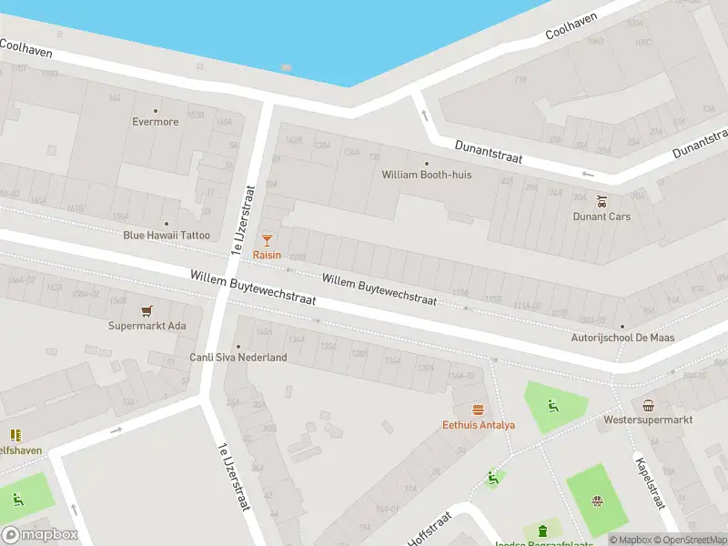 Ambulance met grote spoed naar de Willem Buytewechstraat in Rotterdam