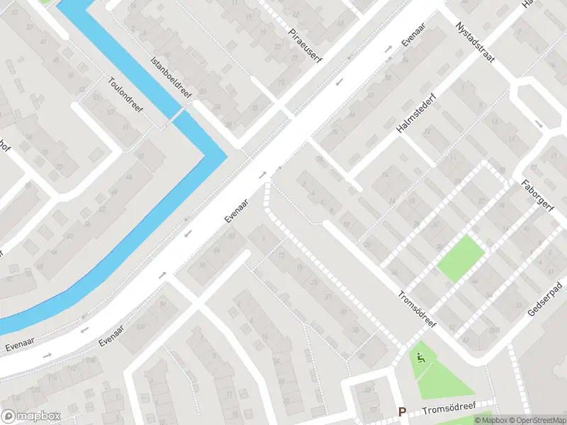 Brandweer met gepaste spoed naar de Tromsödreef in Rotterdam