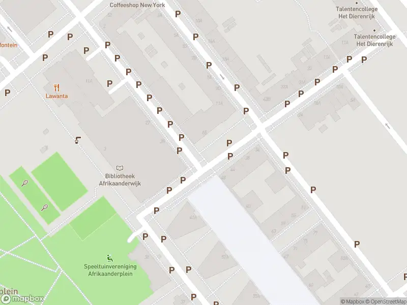 Ambulance met grote spoed naar de Christiaan de Wetstraat in Rotterdam