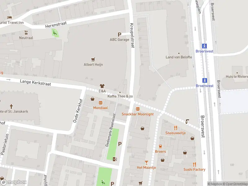 Ambulance met gepaste spoed naar de Lange Kerkstraat in Schiedam