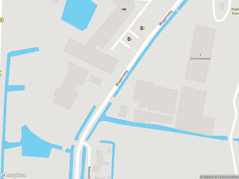 Ambulance met grote spoed naar de Wagenweg in Katwoude