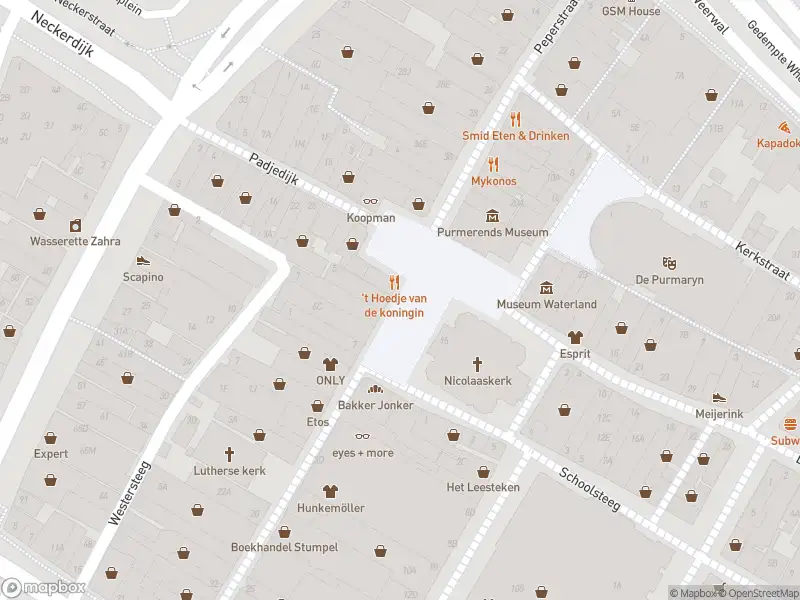 Ambulance met gepaste spoed naar de Kaasmarkt in Purmerend