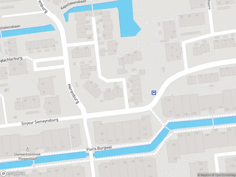 Ambulance met grote spoed naar de Elegastburg in Capelle aan den IJssel