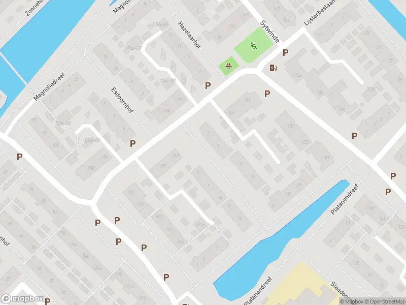 Ambulance met gepaste spoed naar de Vuurdoornlaan in Nootdorp