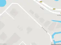 Brandweer met gepaste spoed naar de Van Hennaertweg in Alblasserdam