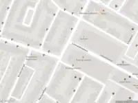 Ambulance met grote spoed naar de Markgraaflaan in Vlaardingen