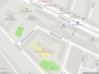 Ambulance met grote spoed naar de Blokmakersstraat in Rotterdam