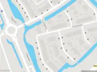 Ambulance met gepaste spoed naar de Lange Zijde in Zevenhuizen