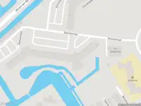 Ambulance met grote spoed naar de Beemsterhoek in Capelle aan den IJssel