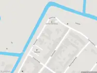 Brandweer met grote spoed naar de Molenwal in Buren vanwege voertuigbrand