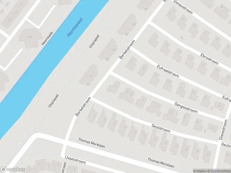 Ambulance met grote spoed naar de Gangesstroom in Zoetermeer