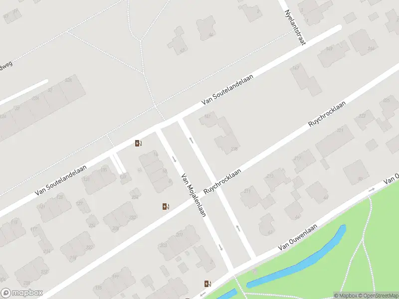 Ambulance met gepaste spoed naar de Van Neckstraat in 's-Gravenhage