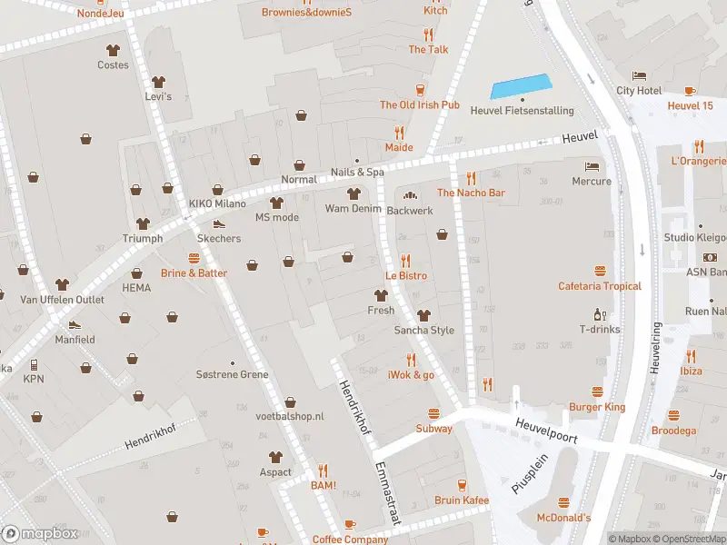 Brandweer met gepaste spoed naar de Juliana van Stolbergstraat in Tilburg vanwege afhijsen patient