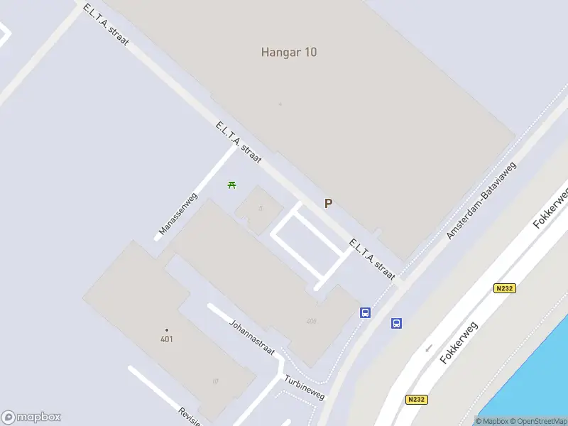 Brandweer met grote spoed naar de E.L.T.A. straat in Schiphol