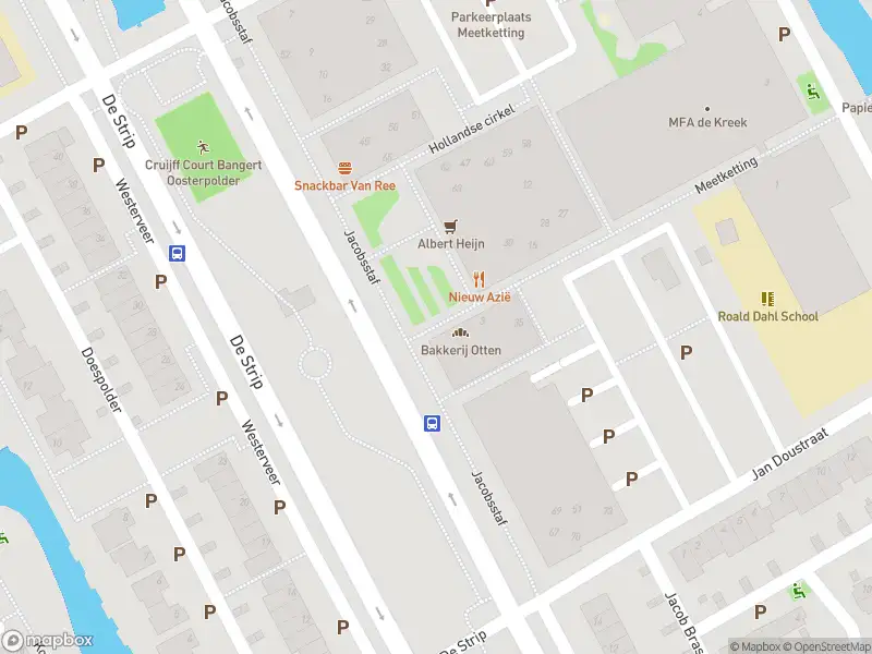 Ambulance met grote spoed naar de Bangert in Zwaag