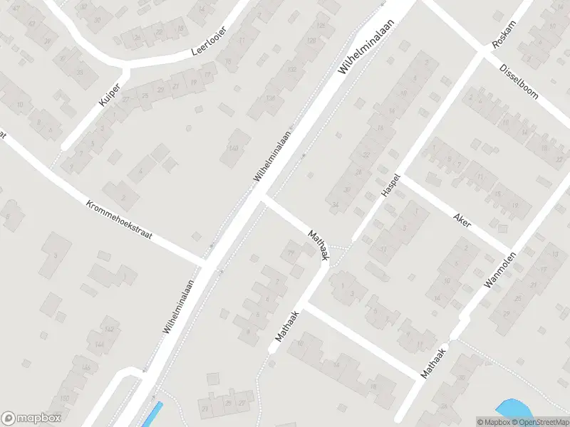 Politie naar de Burgemeester van Suchtelenstraat in Beuningen vanwege aanrijding met letsel