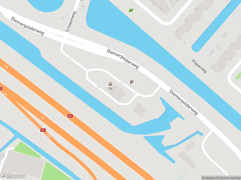 Ambulance met grote spoed naar de Diemerpolderweg in Diemen