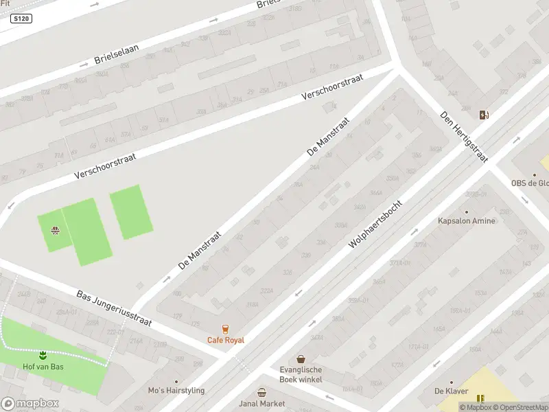 Ambulance met gepaste spoed naar de De Manstraat in Rotterdam