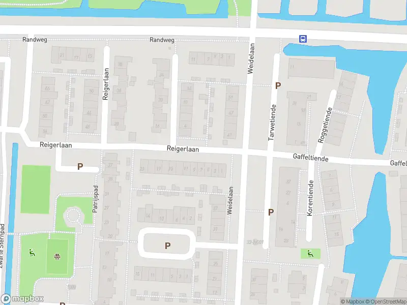 Ambulance met grote spoed naar de Reigerlaan in Lekkerkerk