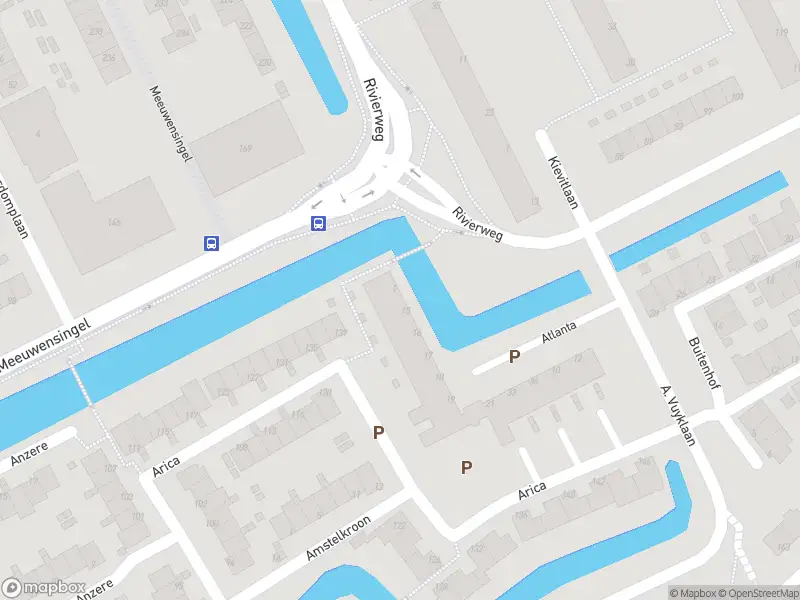 Ambulance met gepaste spoed naar de Atlanta in Capelle aan den IJssel