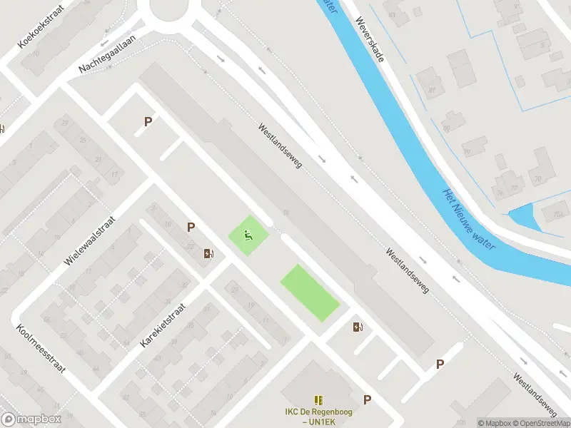 Ambulance met grote spoed naar de Zwaluwstraat in Maassluis