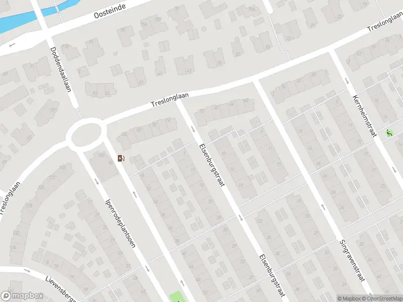 Ambulance met grote spoed naar de Elsenburgstraat in 's-Gravenhage