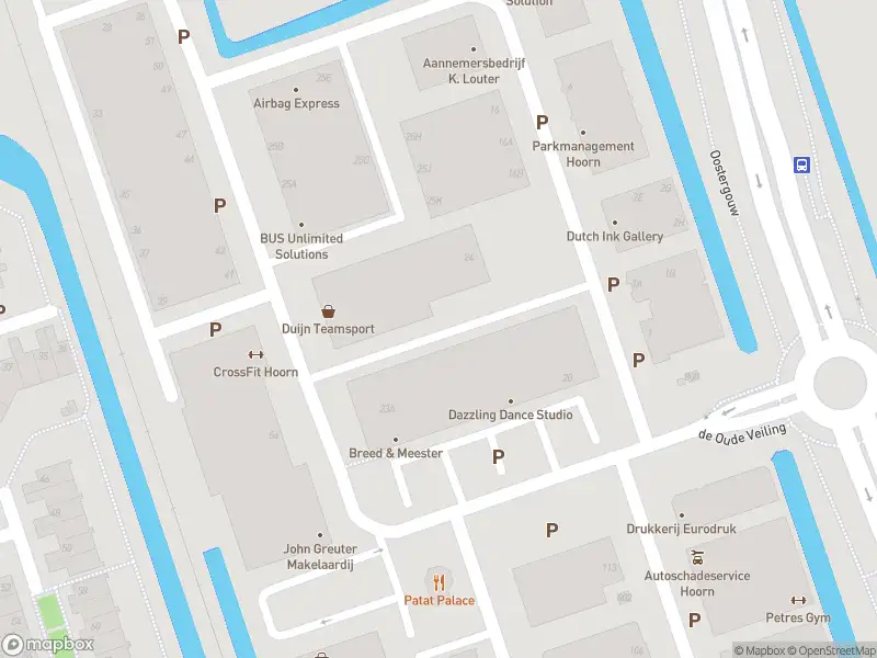 Brandweer met gepaste spoed naar de De OuDe Veiling in Zwaag vanwege stankoverlast