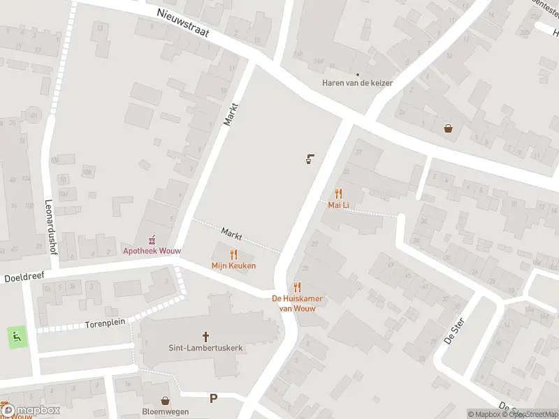 Brandweer met gepaste spoed naar de Markt in Wouw vanwege een liftopsluiting