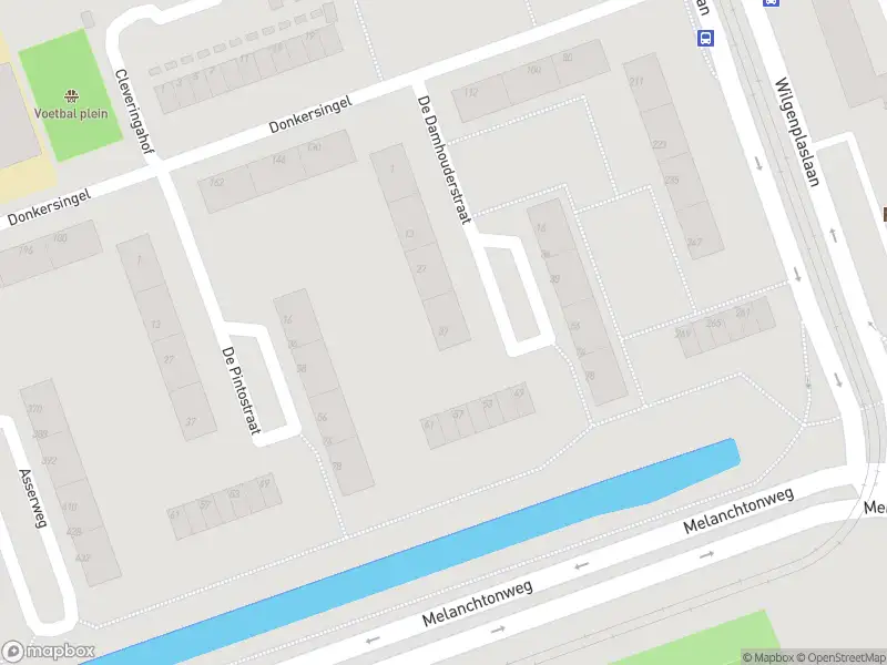 Ambulance met gepaste spoed naar de De Damhouderstraat in Rotterdam