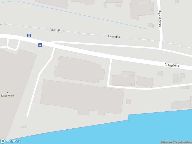 Ambulance met grote spoed naar de IJsseldijk in Capelle aan den IJssel