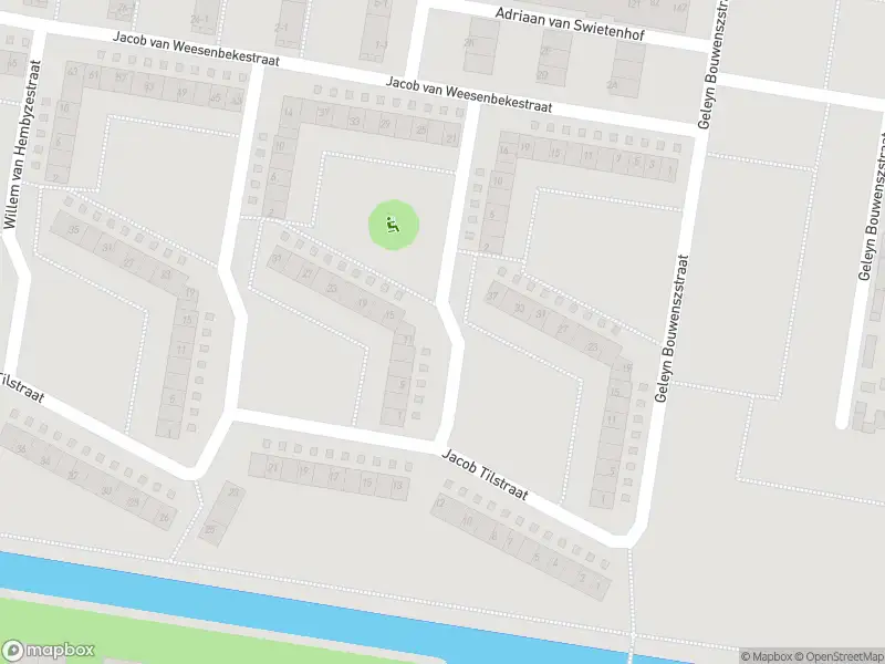 Ambulance met grote spoed naar de Homme Hettingastraat in Amsterdam