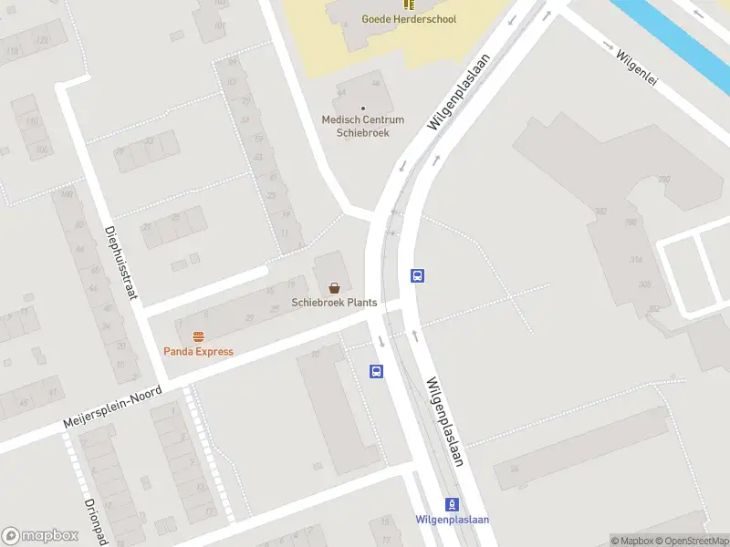 Ambulance met gepaste spoed naar de Wilgenplaslaan in Rotterdam