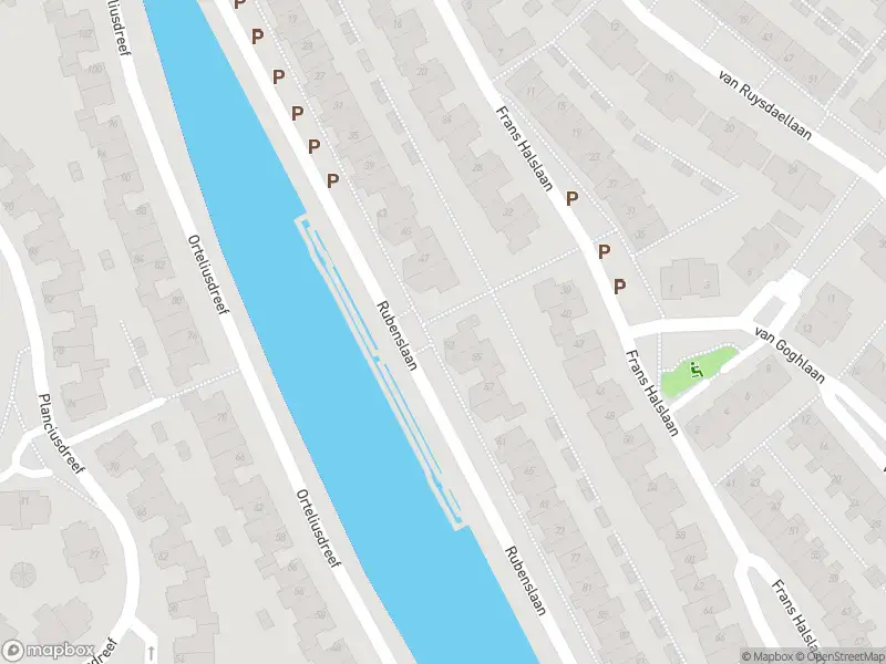 Ambulance met grote spoed naar de Rubenslaan in Bergschenhoek