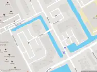 Brandweer met grote spoed naar de Kerklaan in Capelle aan den IJssel vanwege gebouwbrand