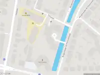 Ambulance met gepaste spoed naar de Burgemeester de Villeneuvesingel in Rotterdam