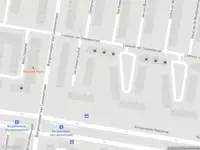 Ambulance met grote spoed naar de Burgemeester Van de Pollstraat in Amsterdam