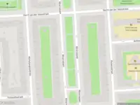 Ambulance met grote spoed naar de Quinten Massijsstraat in Amsterdam