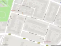 Ambulance met grote spoed naar de Gasthuissingel in Haarlem