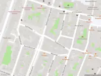 Ambulance met gepaste spoed naar de Lange Annastraat in Haarlem