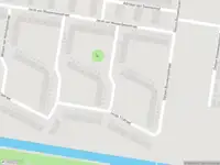 Ambulance met grote spoed naar de Homme Hettingastraat in Amsterdam