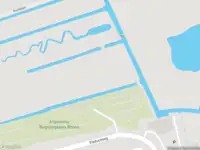 Ambulance met gepaste spoed naar de Stationsstraat in Rhoon