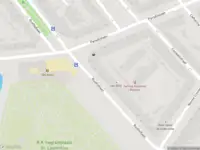 Ambulance met grote spoed naar de Rusthoflaan in Rotterdam