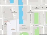 Ambulance met grote spoed naar de Dirk Sonoystraat in Amsterdam