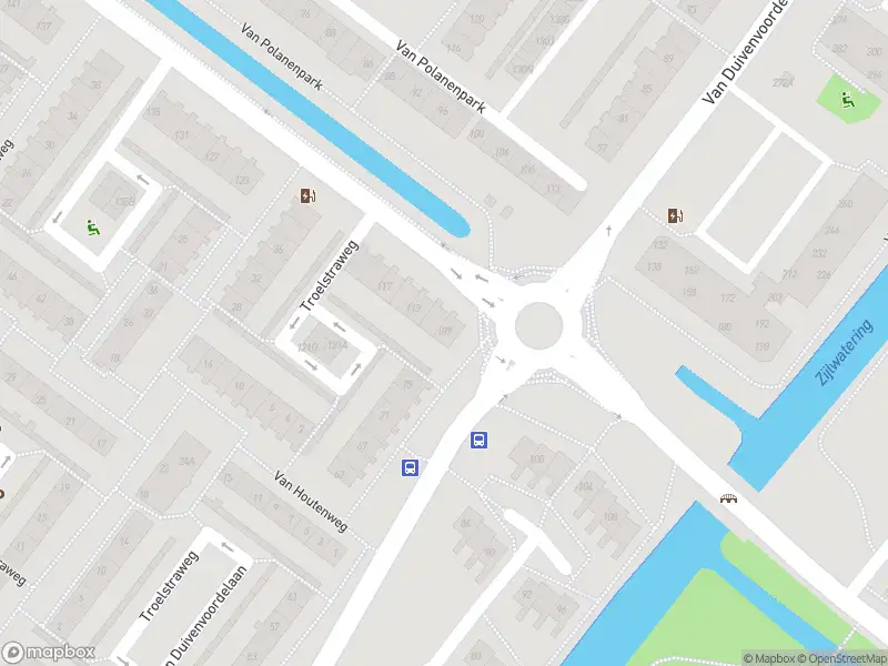 Ambulance met grote spoed naar de Van Cranenburchlaan in Wassenaar