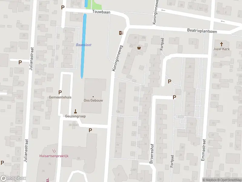 Ambulance met grote spoed naar de Koninginneweg in Lekkerkerk