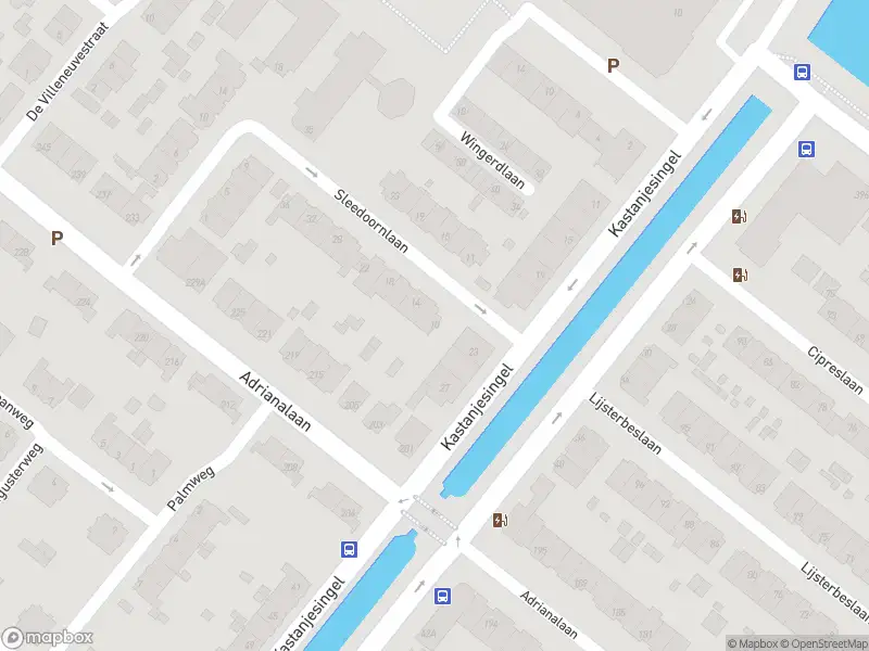 Ambulance met grote spoed naar de Sleedoornlaan in Rotterdam