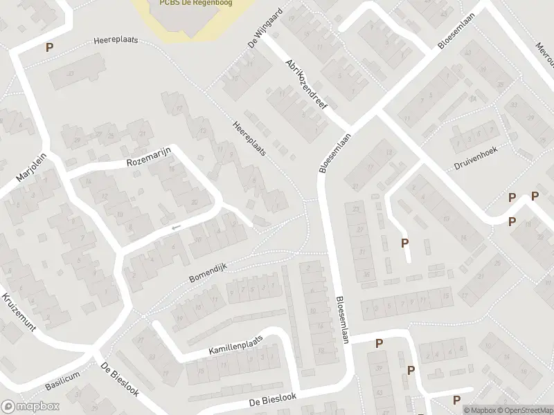 Ambulance met grote spoed naar de Heereplaats in Rozenburg