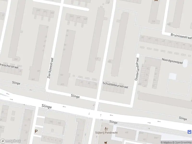 Ambulance met gepaste spoed naar de Schuddebeursstraat in Rotterdam